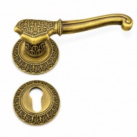 A-904 İŞLEMELİ ROZETLİ ODA & YALE KAPI KOLU